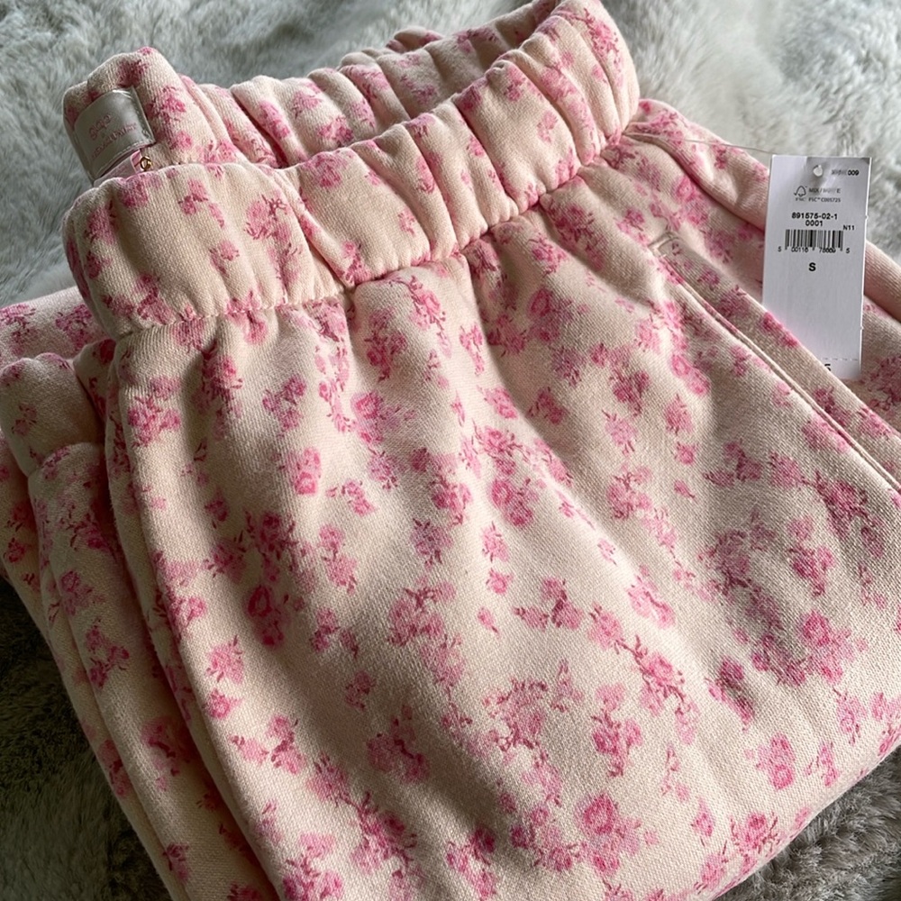 LoveShackFancy Gap Pink Floral Jogger